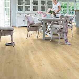 Плитка ПВХ Quick Step Vinyl Small Planks AVSP AVSP40018    Бежевый дуб фото 1 | FLOORDEALER